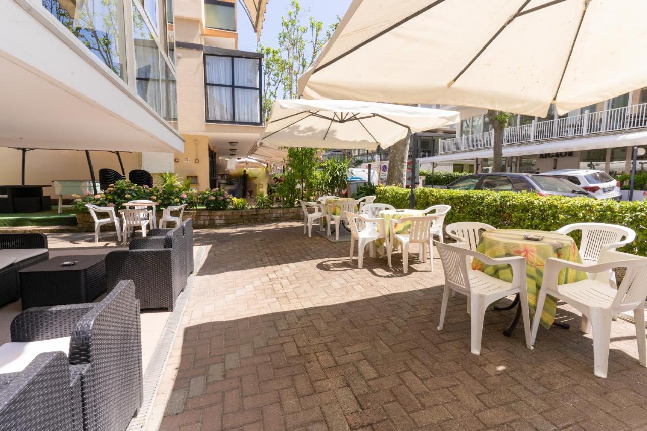 Hotel Villa Isola 리미니 외부 사진