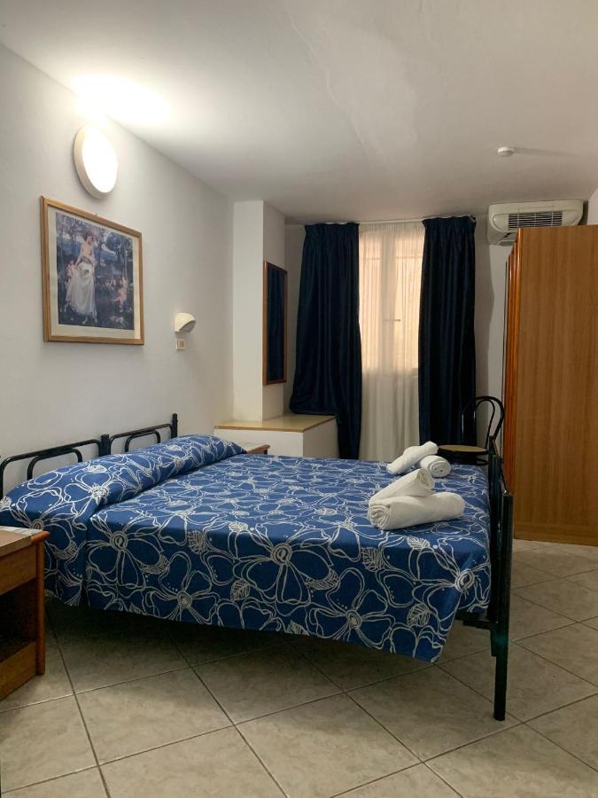 Hotel Villa Isola 리미니 외부 사진